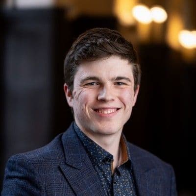 Harris Layson with trophy.